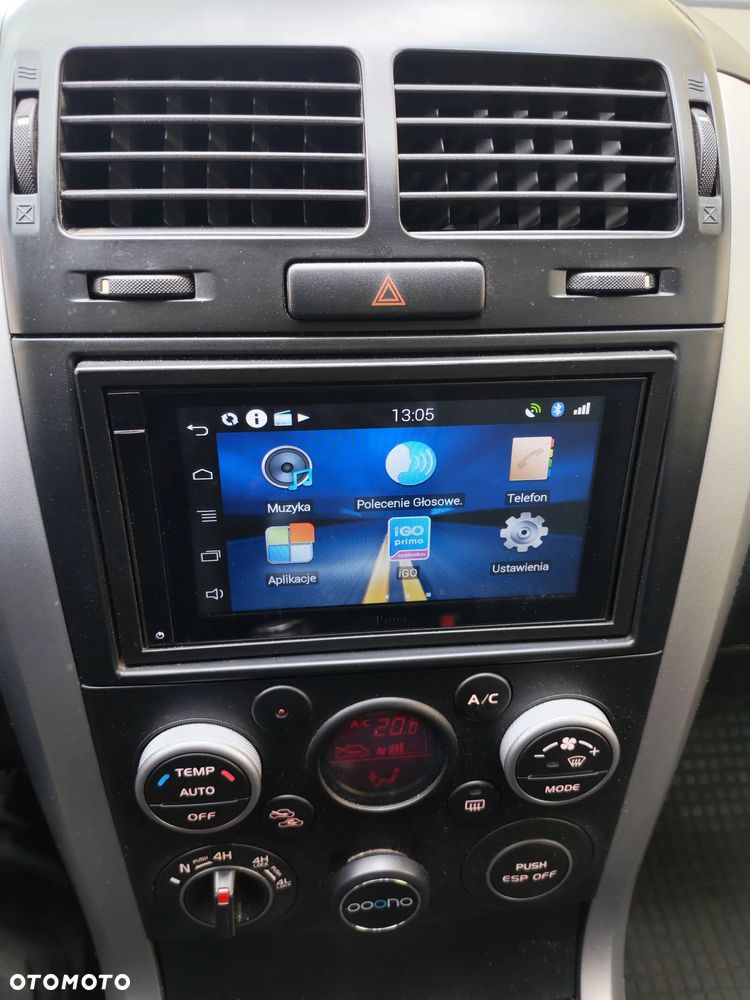 Suzuki Grand Vitara 2.4 Premium - 15