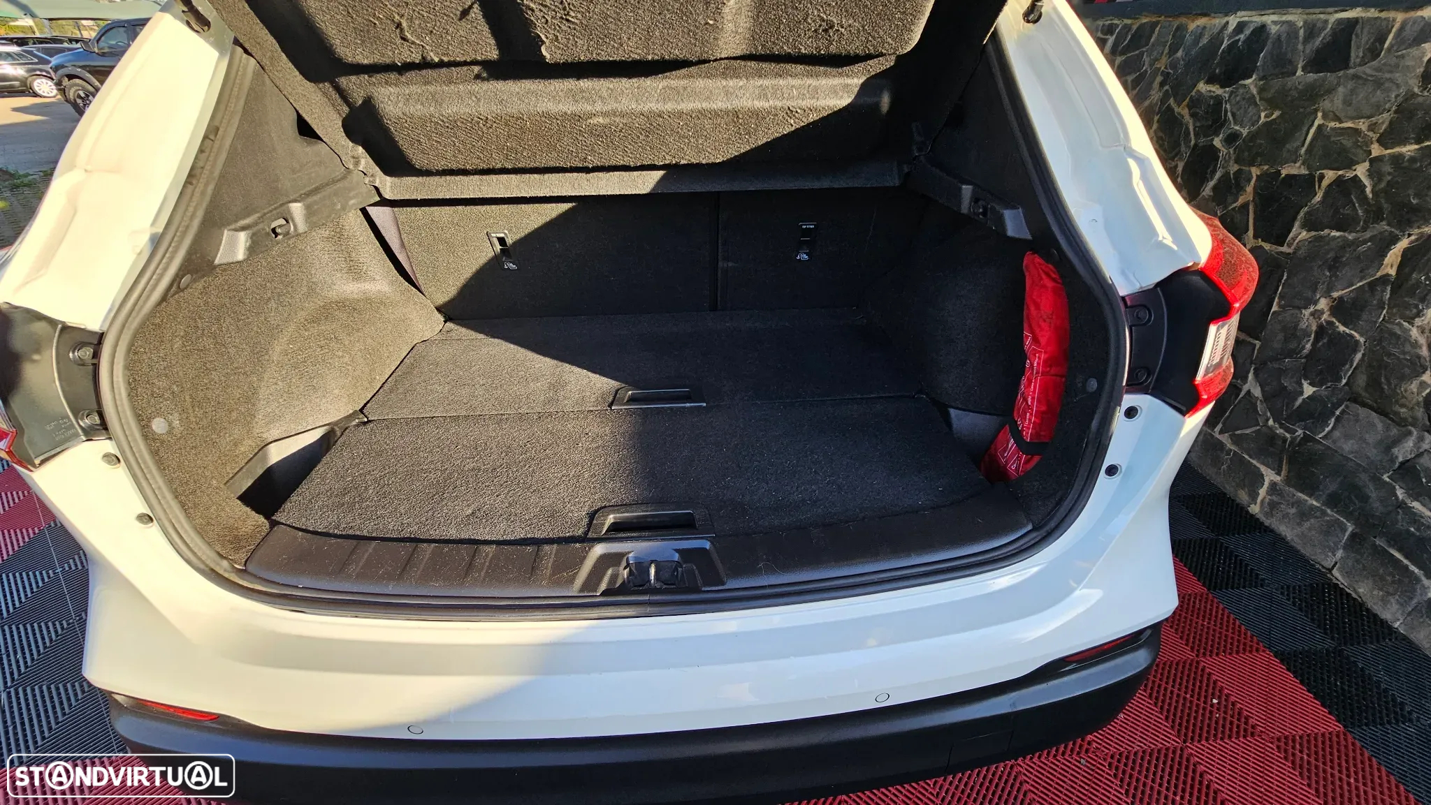 Nissan Qashqai 1.5 dCi N-Connecta J18+Led - 27