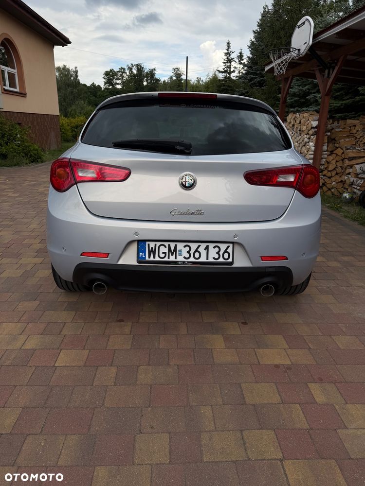 Alfa Romeo Giulietta 2.0 JTDM Exclusive EU6 - 4