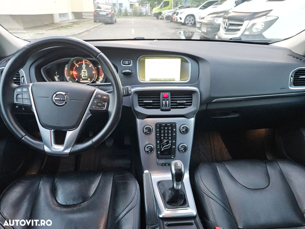 VOLVO V40 2016 — imagine 20