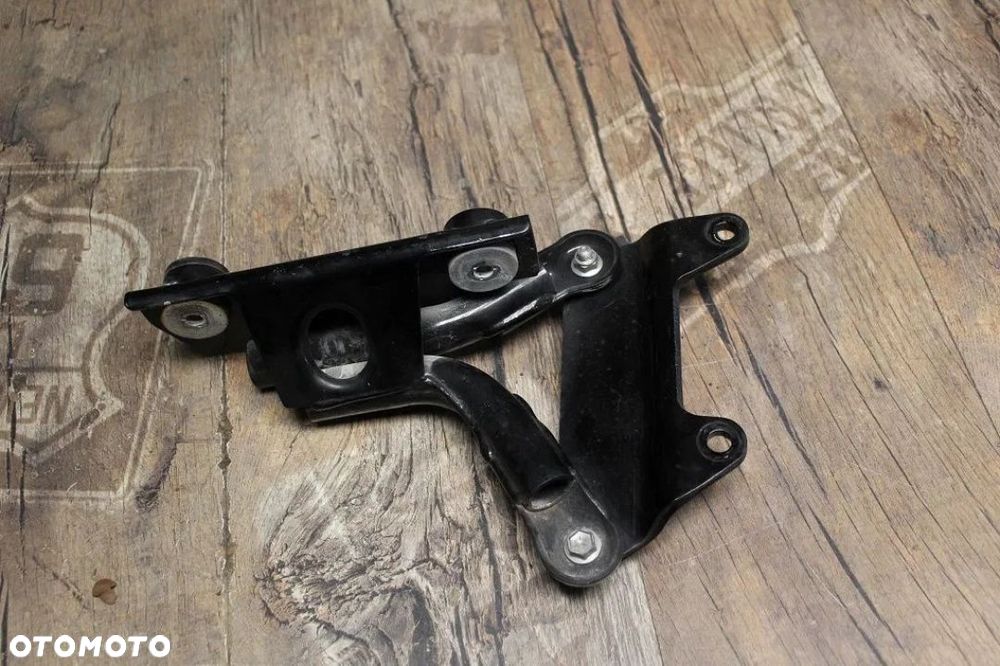 Uchwyt mocowanie tłumika Suzuki VLR1800 Intruder Boulevard - 3