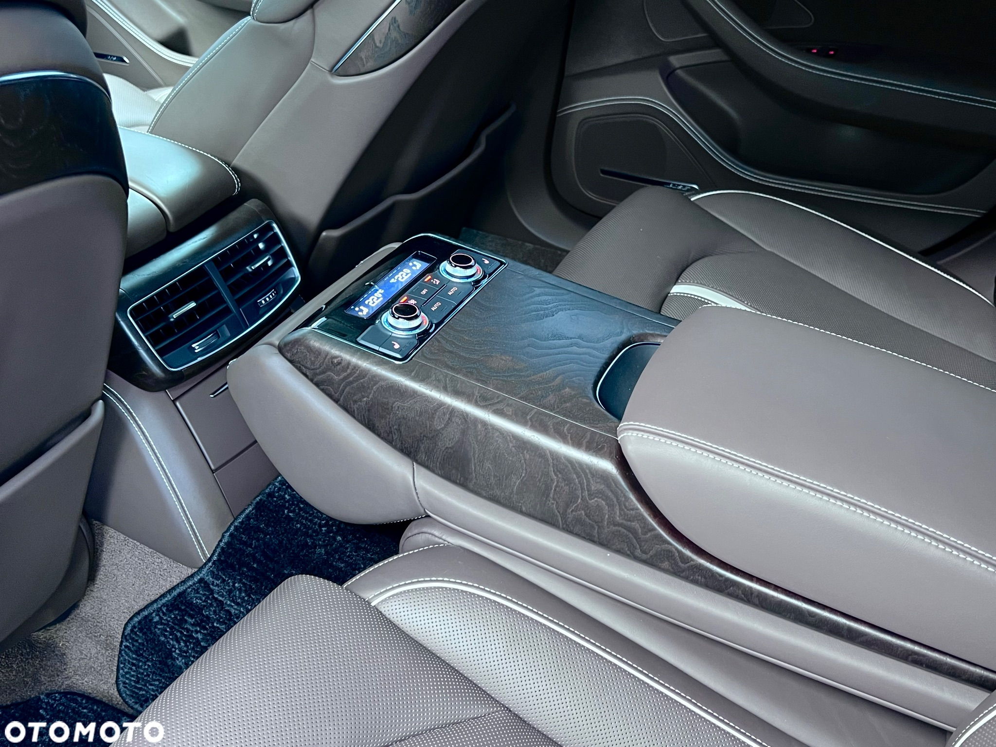 Audi A8 4.0 TFSI Quattro - 27