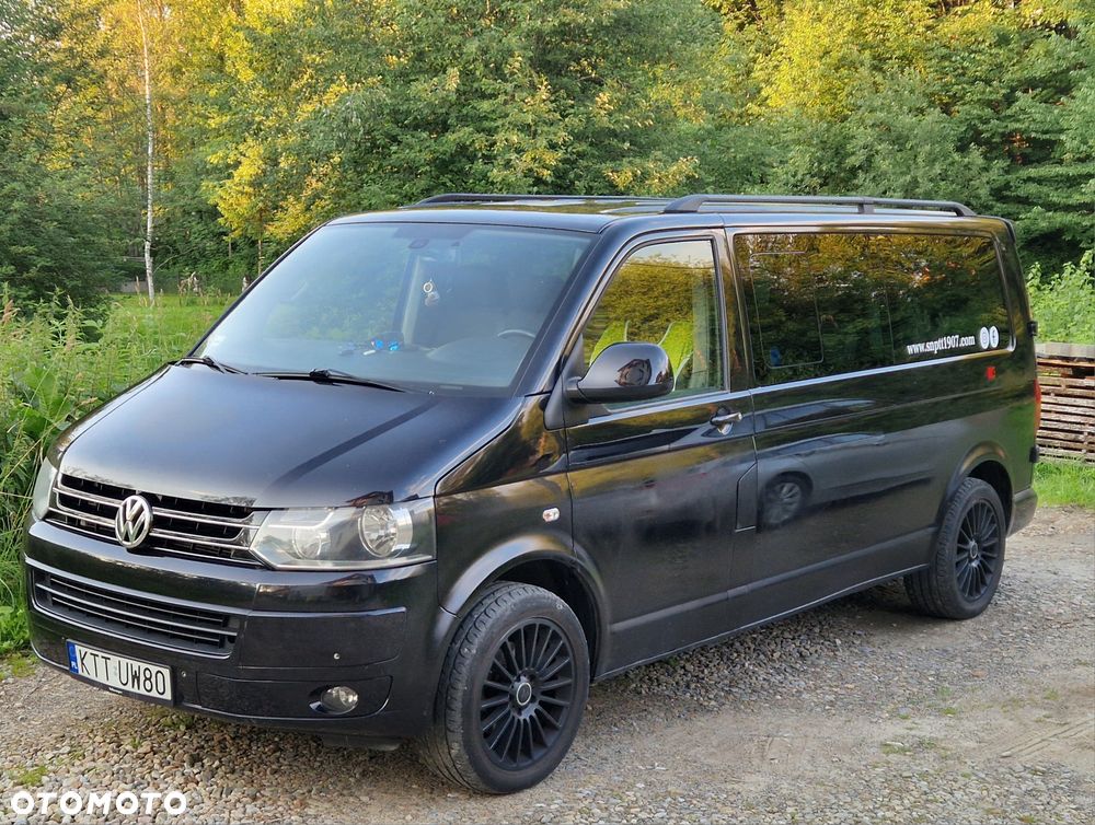 Volkswagen Caravelle - 1