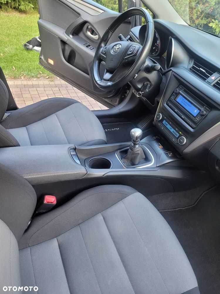 Toyota Avensis 1.6 Life - 17