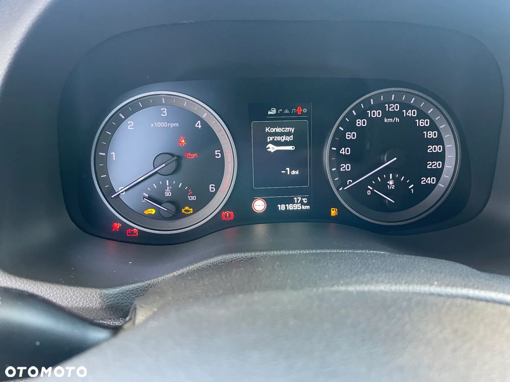 Hyundai Tucson blue 1.7 CRDi 2WD DCT Premium - 34