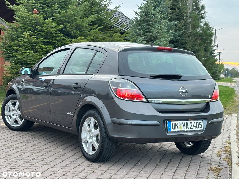 Opel Astra 1.4 Cosmo - 4
