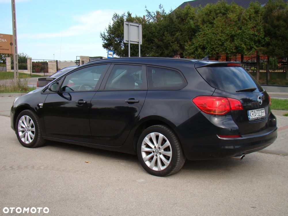 Opel Astra 1.4 T Cosmo S&S EU6 - 11