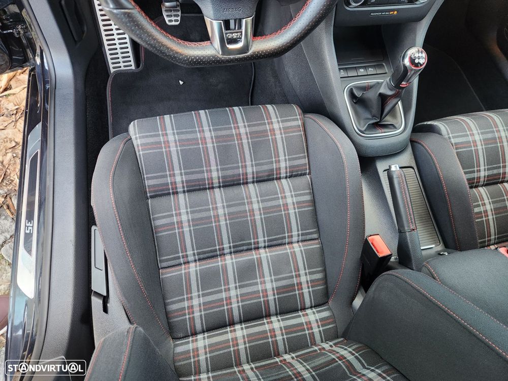 VW Golf 2.0 GTI Edition 35 - 46
