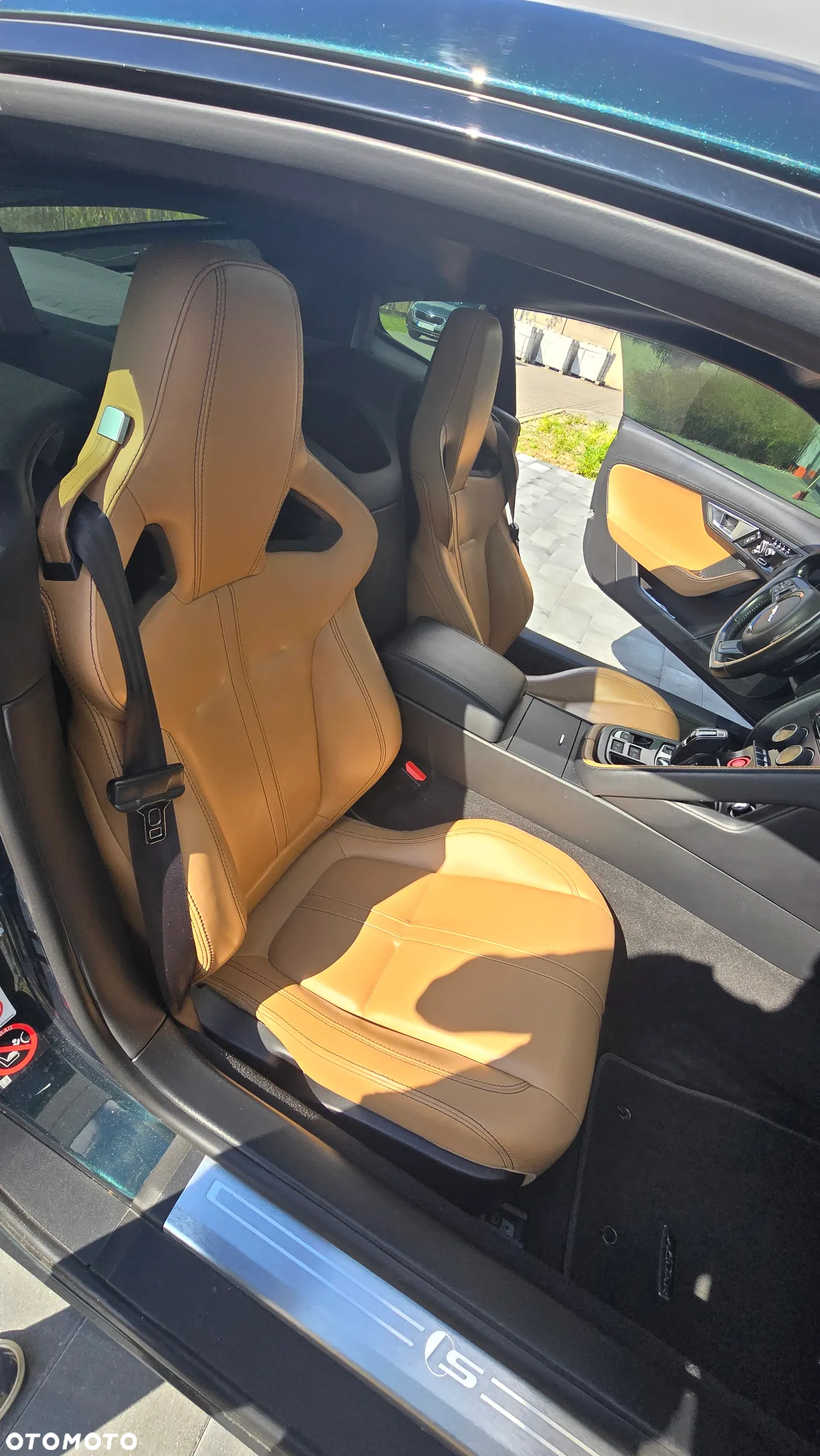 Jaguar F-Type - 5