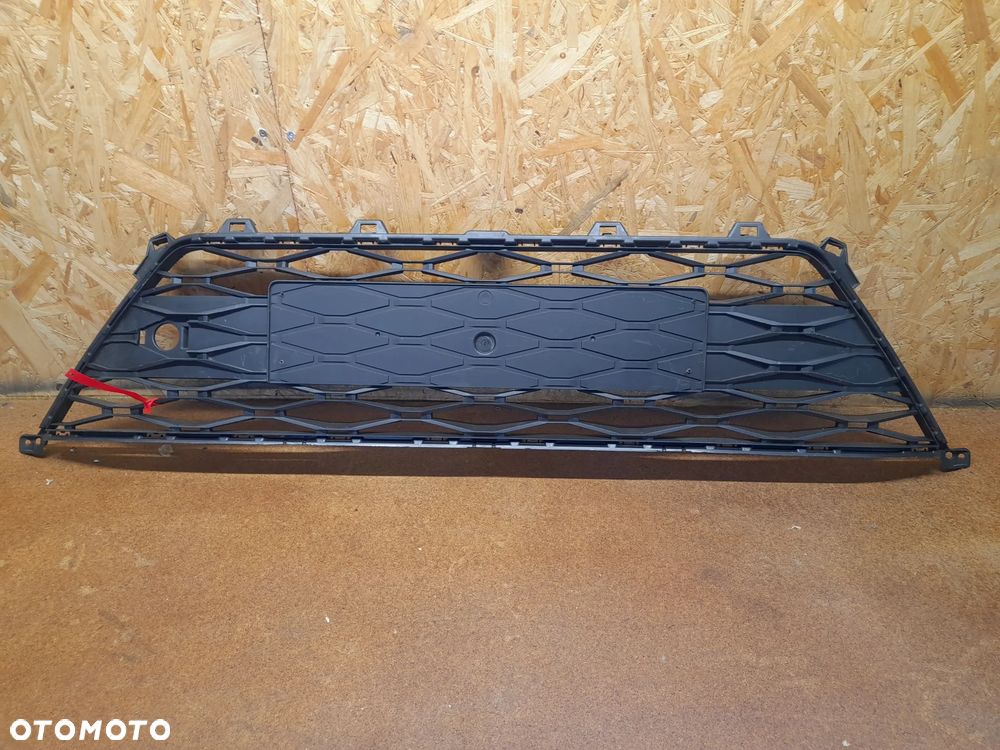SEAT ATECA kratka atrapa środkowa zderzaka przód przedniego 575853668