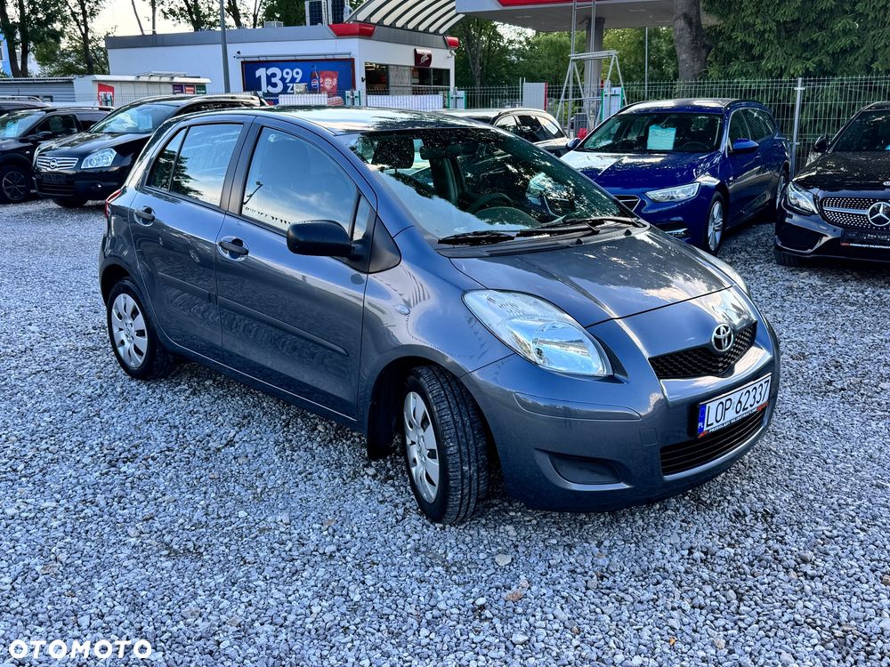 Toyota Yaris - 13