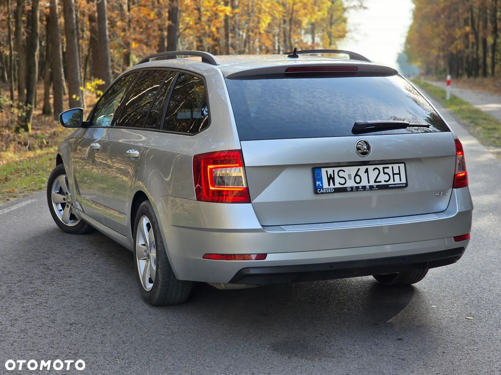 Skoda Octavia 2.0 TDI 4x4 Ambition DSG - 4