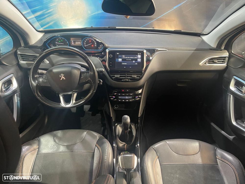 Peugeot 2008 PureTech 110 Stop&Start Crossway - 24