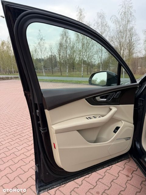 Audi Q7 - 12