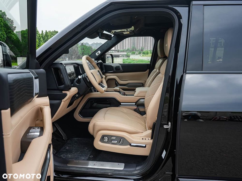 BYD Leopard 8 - 10