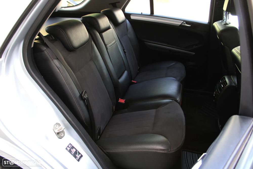 Mercedes-Benz ML 320 CDI - 28