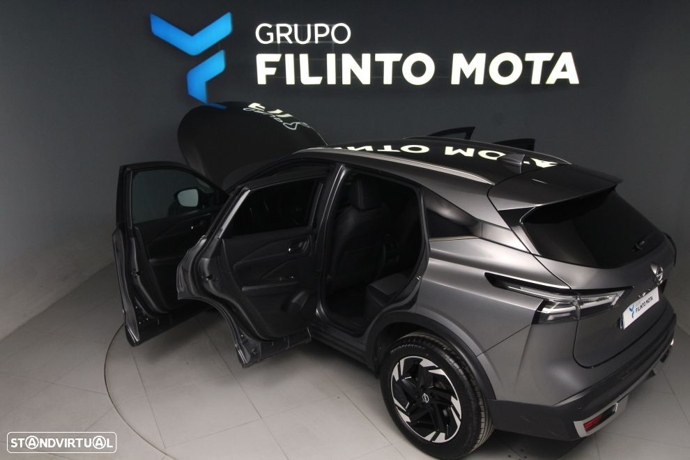 Nissan Qashqai 1.3 DIG-T N-Connecta Xtronic - 11