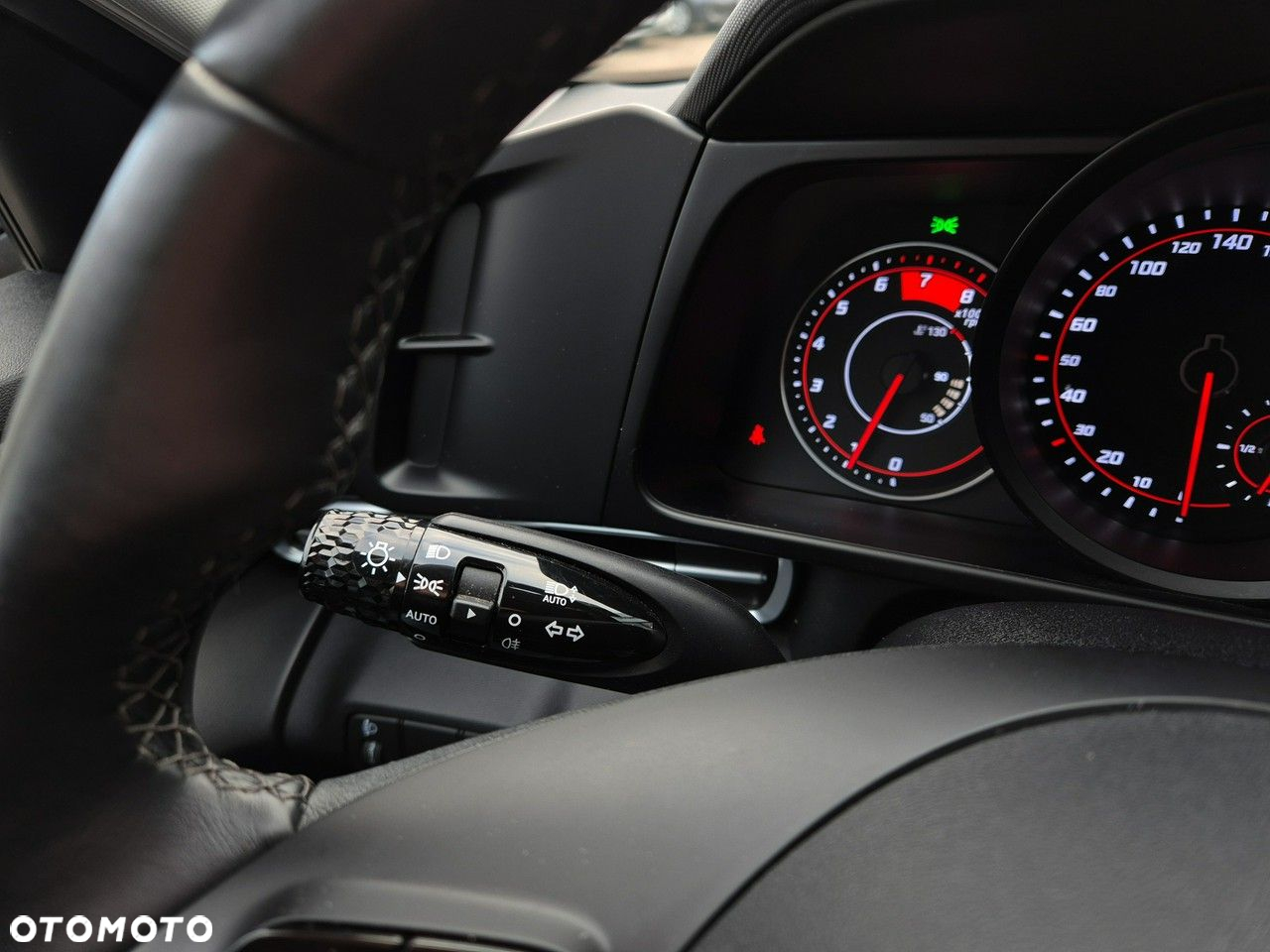 Hyundai Elantra - 23