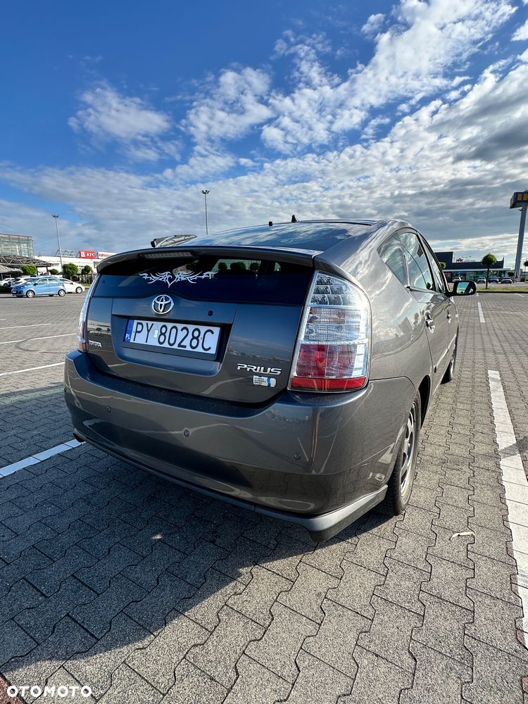 Toyota Prius - 7