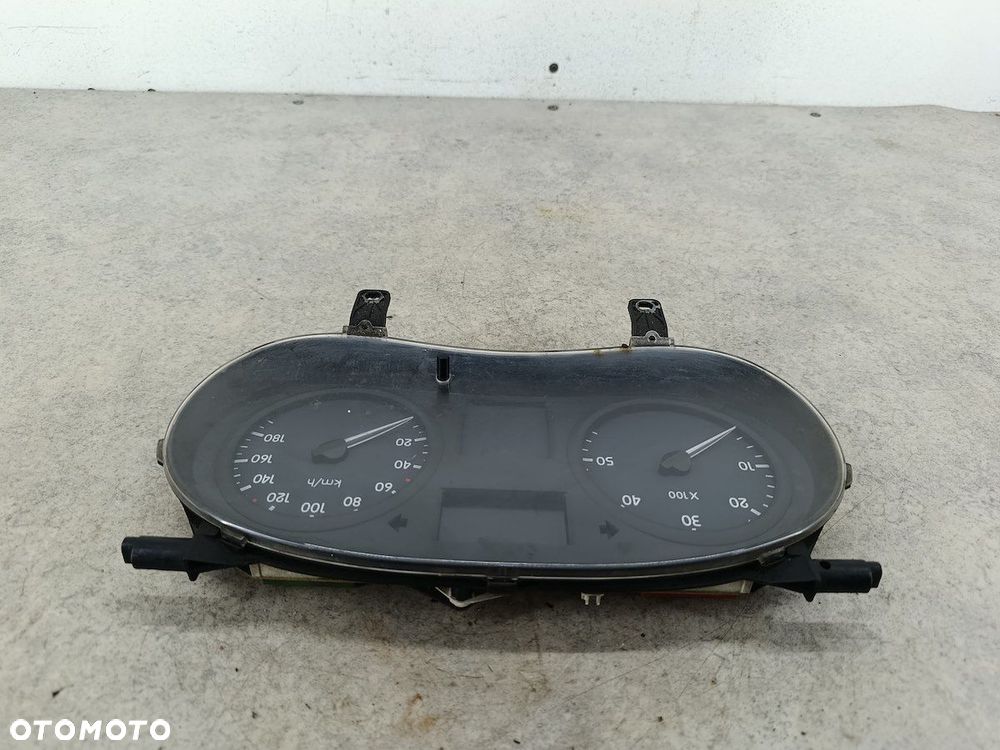 LICZNIK RENAULT MASTER II FL 8200359416-H 3.0 DCI - 4
