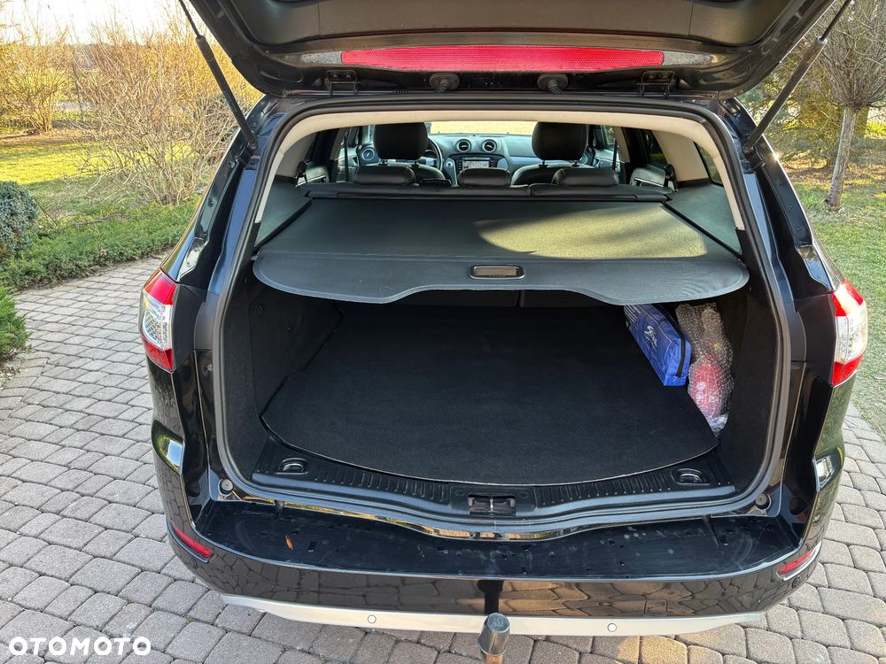 Ford Mondeo 2.0 TDCi Champions Edition - 28
