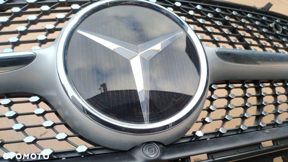 Grill Atrapa Mercedes CLA A118 Kamera PDC - 2