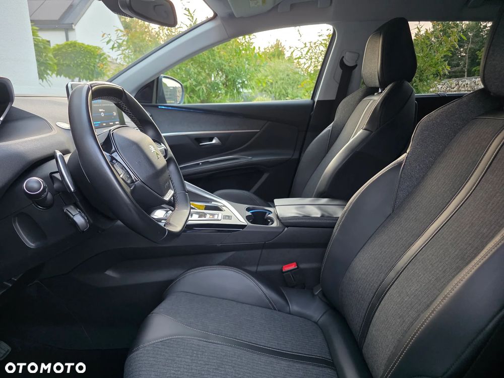 Peugeot 5008 1.5 BlueHDi Allure S&S EAT8 - 5
