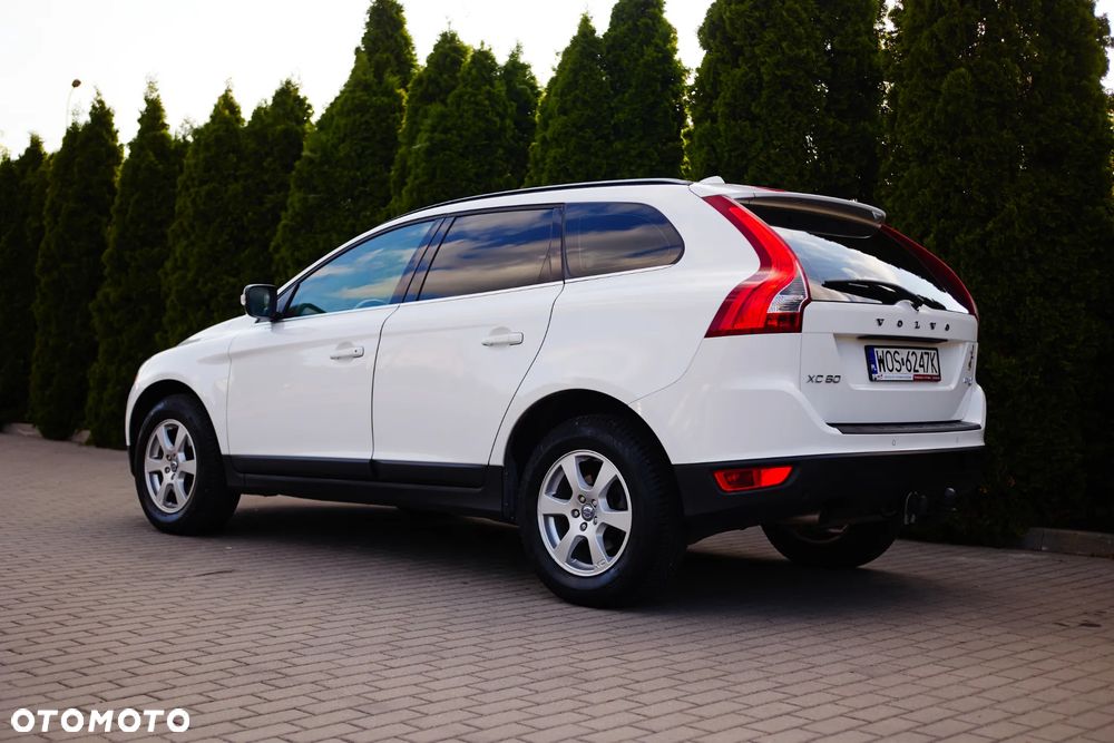 Volvo XC 60 D4 Momentum - 3