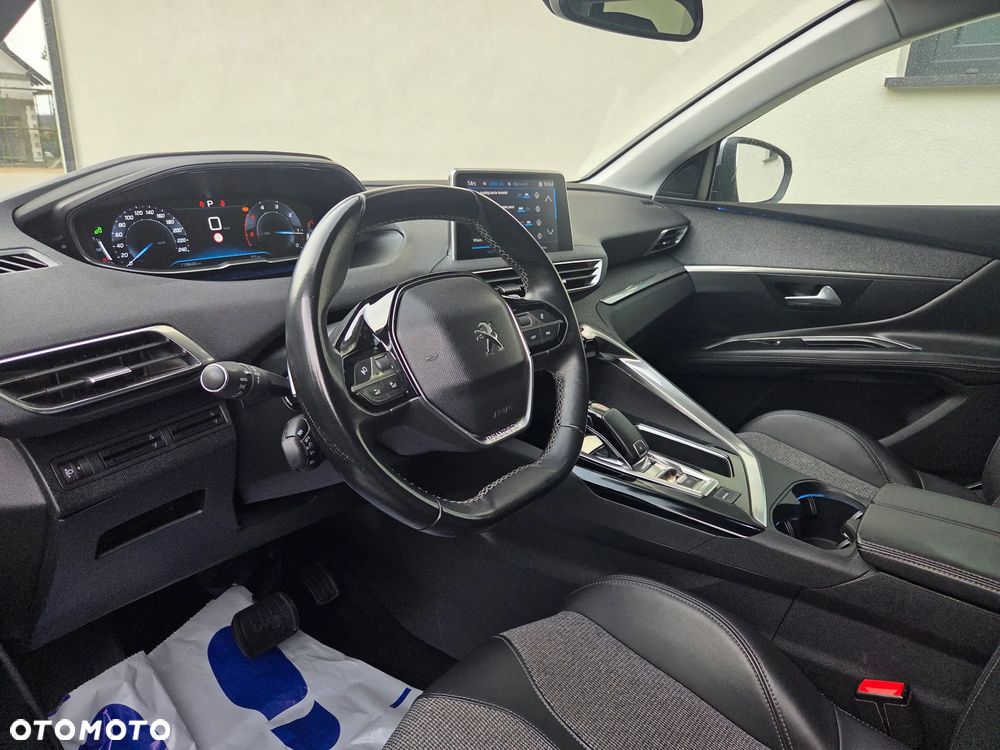 Peugeot 3008 1.6 BlueHDi Allure S&S EAT6 - 23