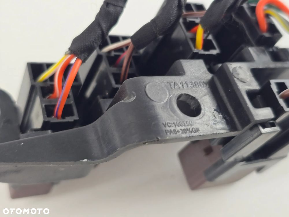 PRZEKAZNIK PRZEKAZNIKI BEZPIECZNIK TRIUMPH SCRAMBLER 400 SPEED - 11