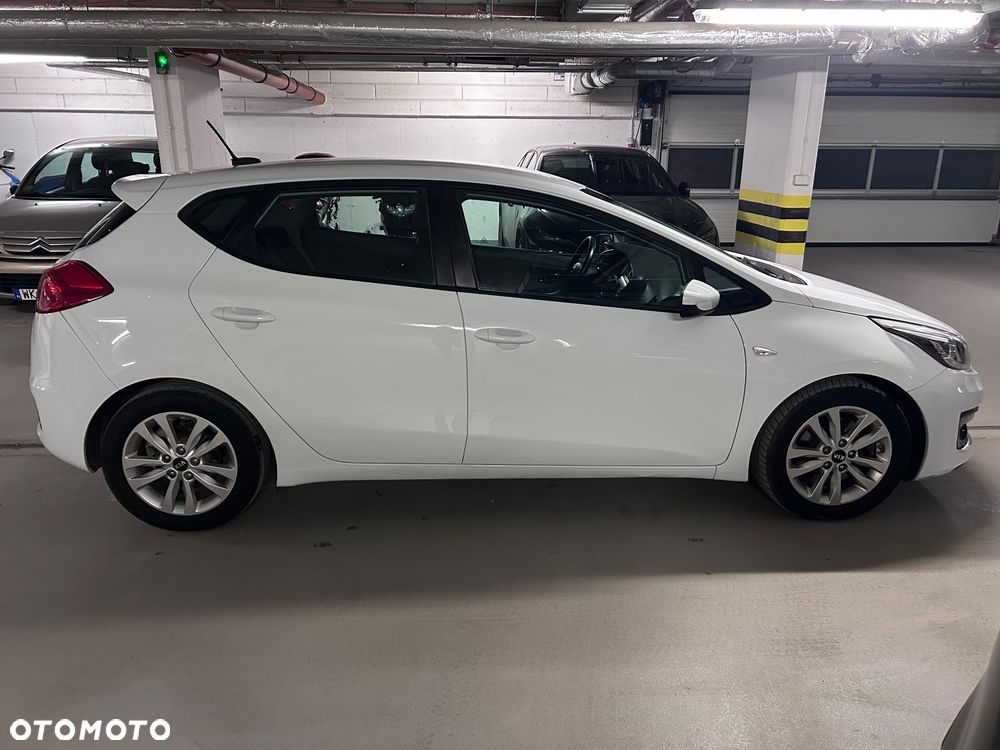 Kia Ceed 1.6 CRDi Smart Plus - 3