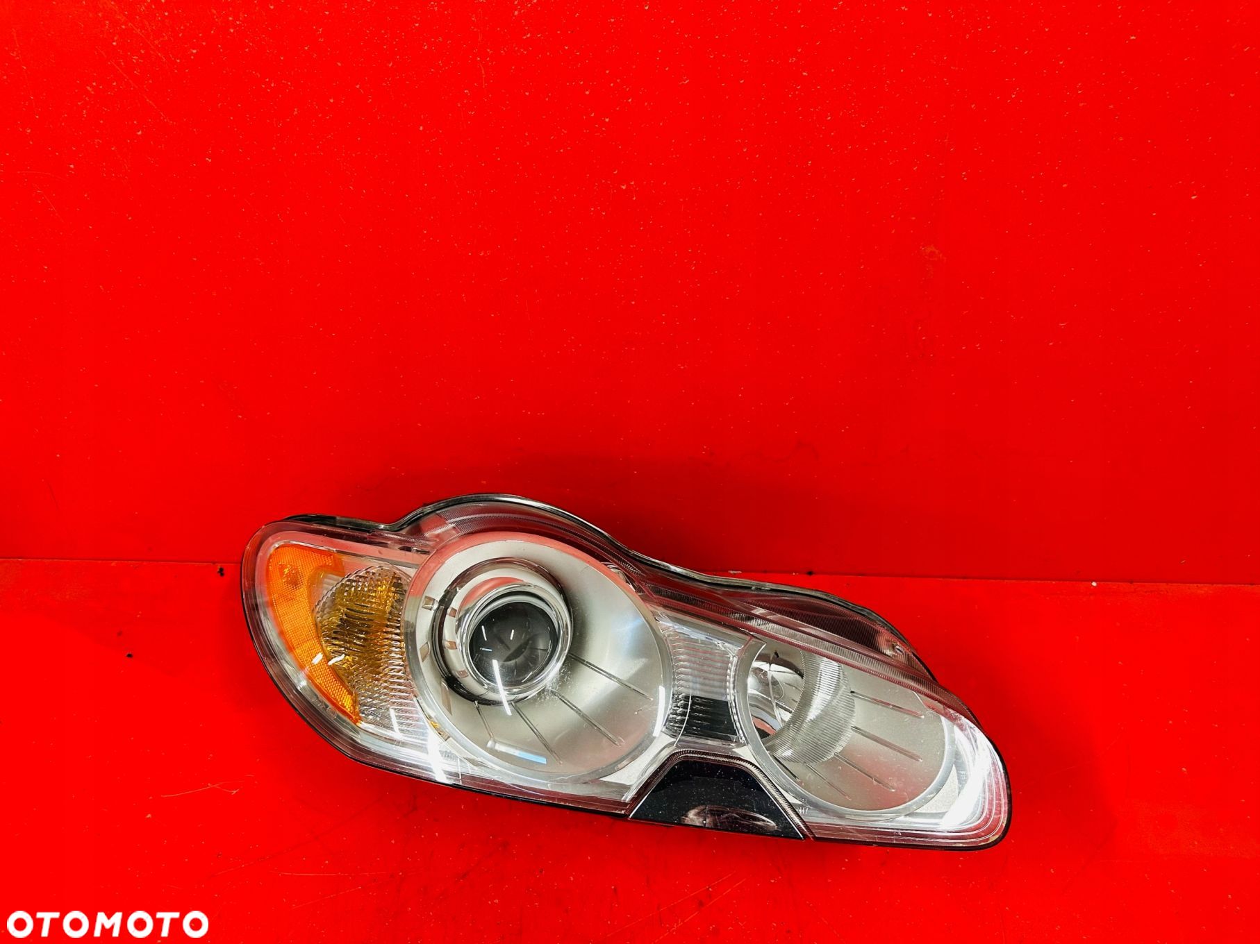 LAMPA PRAWA JAGUAR XF BI XENON KSENON USA AMERYKA SPRYSKIWACZ - 1