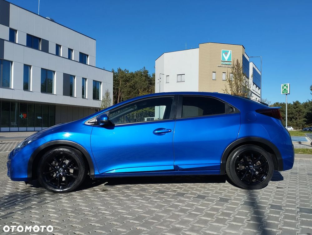 Honda Civic 1.8 Sport (Honda Connect+) - 3