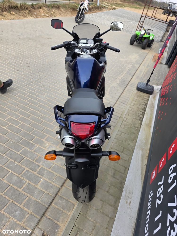 Yamaha FZ6 - 32