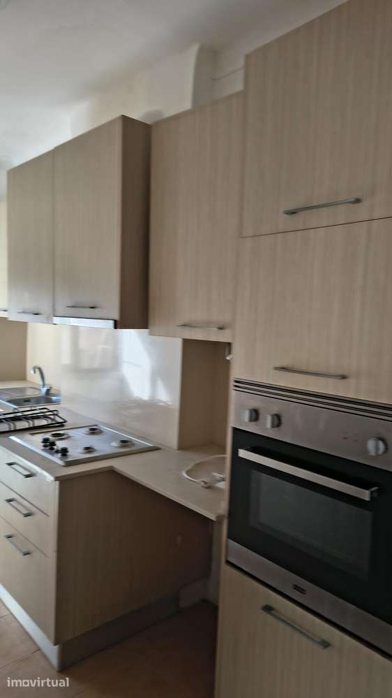 T1 + 1 Moscavide Remodelado - Grande imagem: 2/11