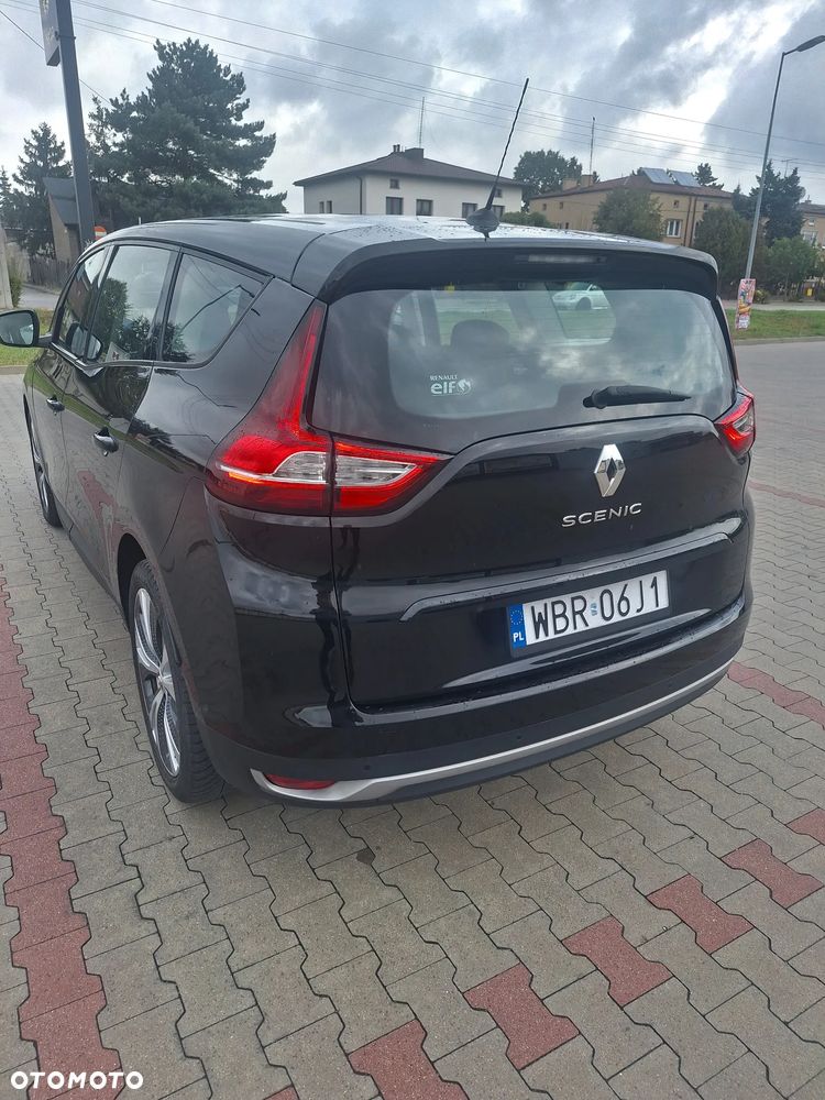Renault Grand Scenic - 9