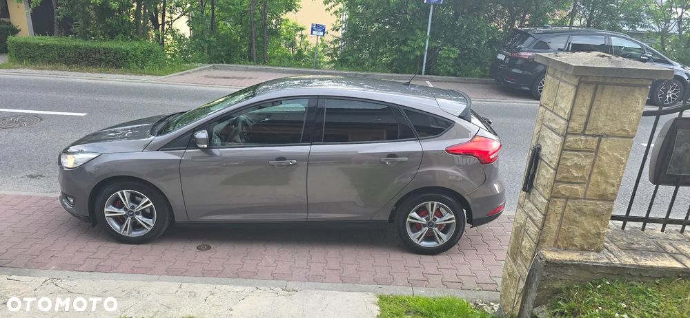 Ford Focus - 11