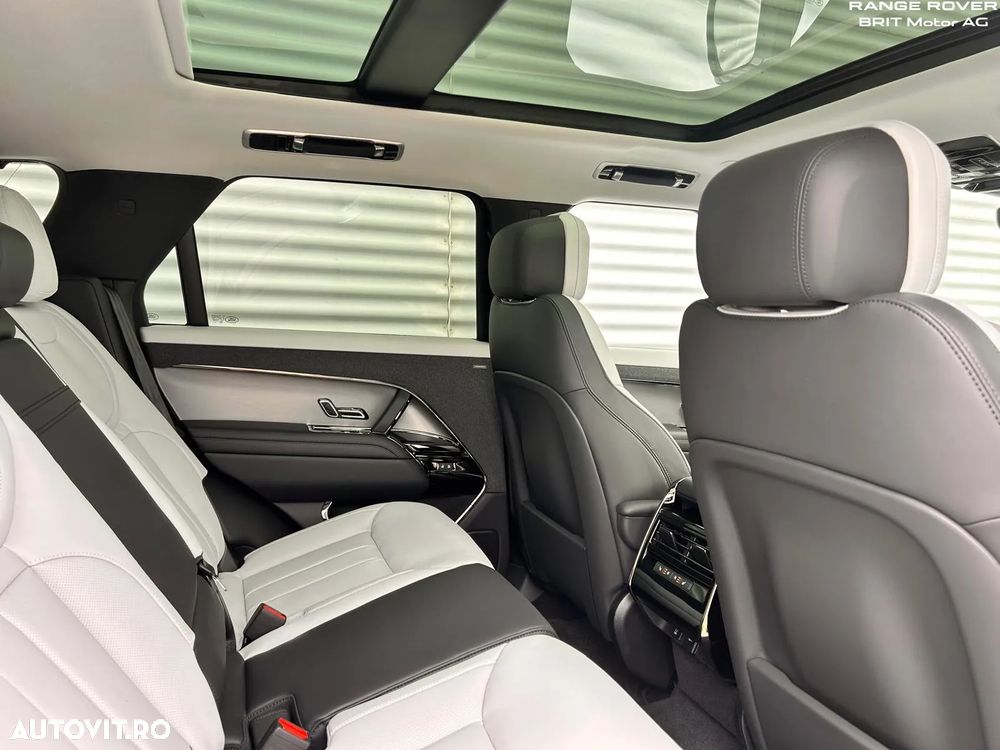 Land Rover Range Rover Sport 3.0 I6 D300 MHEV Dynamic SE - 11