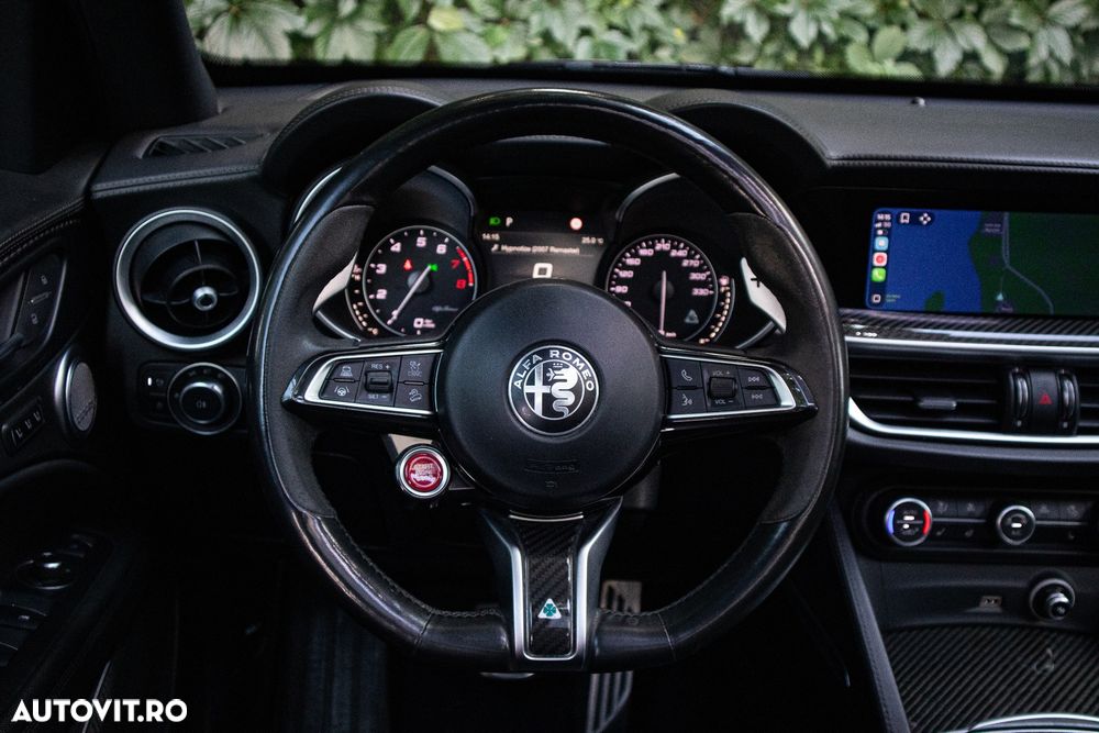Alfa Romeo Stelvio 2.9 V6 Turbo AWD AT8 Quadrifoglio - 21
