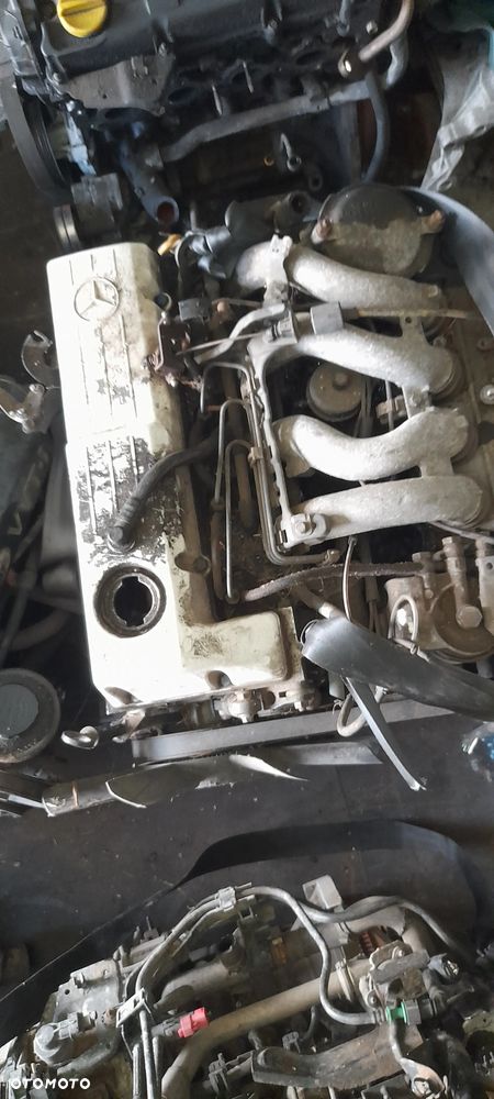 Silnik Mercedes W124 DIESEL 2,0 - 5