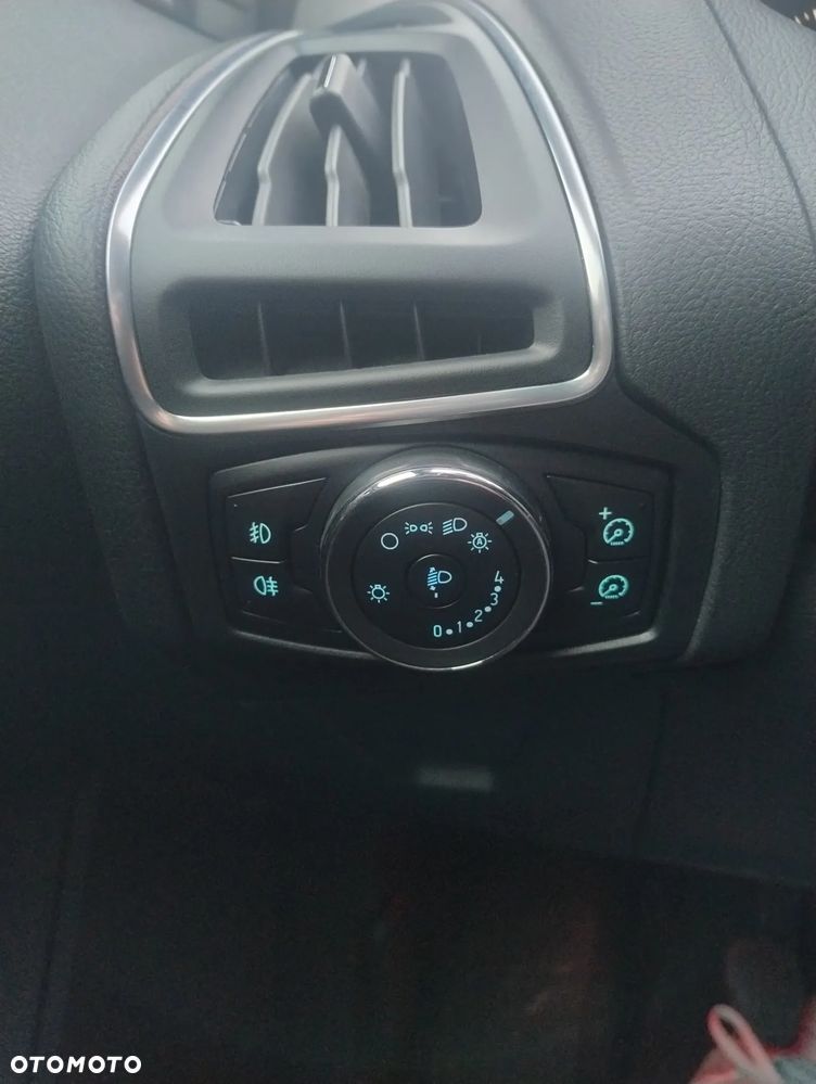 Ford Focus 1.6 EcoBoost Start-Stopp-System Titanium - 20