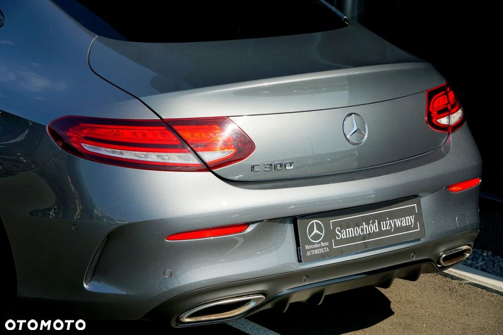 Mercedes-Benz Klasa C 300 9G-TRONIC - 13