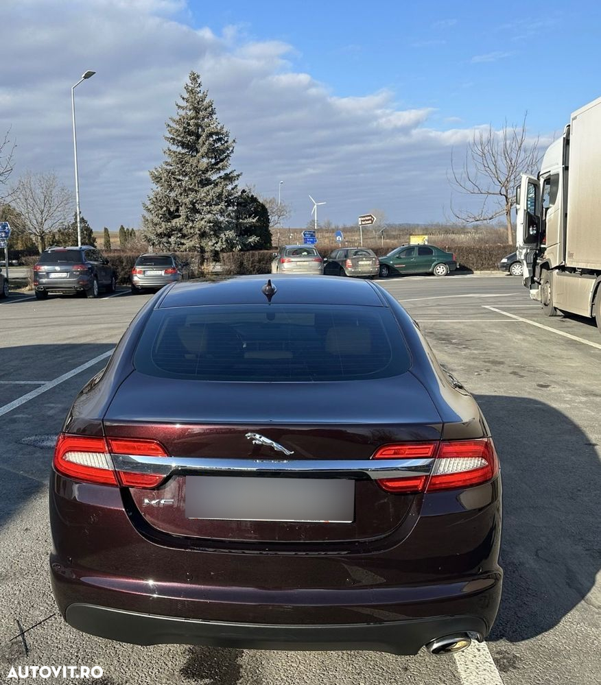 Jaguar XF 2.2D - 3