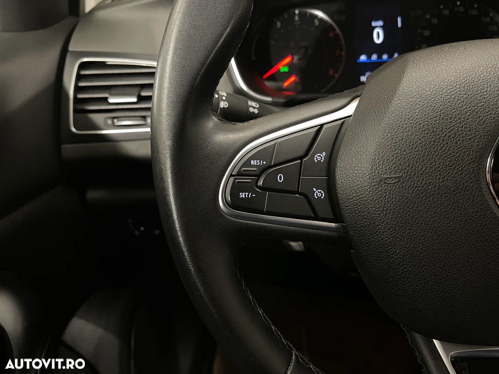 Renault Megane TCe 140 EDC GPF Equilibre - 19