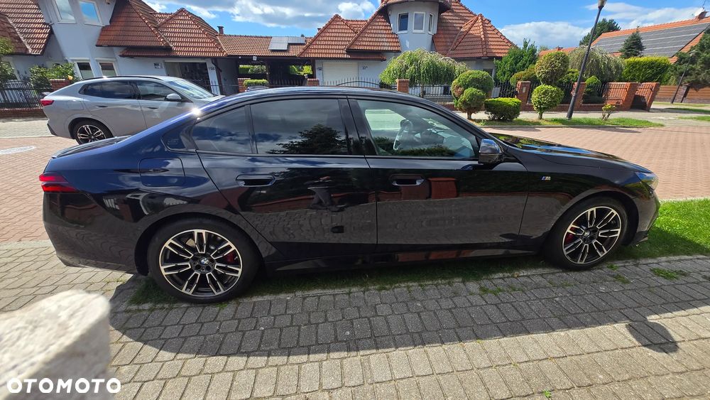 BMW Seria 5 540d xDrive - 14