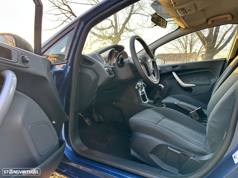 Ford Fiesta - 16