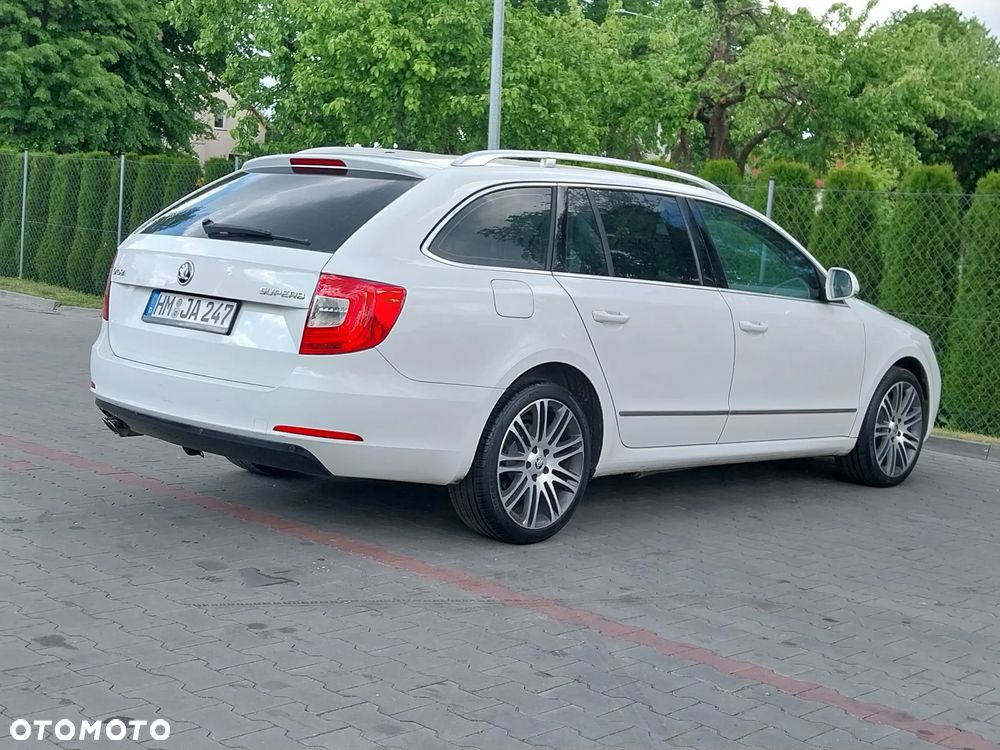 Skoda Superb 2.0 TDI Elegance DSG - 7