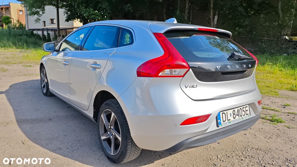 Volvo V40 D2 - 12