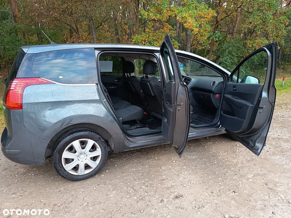 Peugeot 5008 - 13