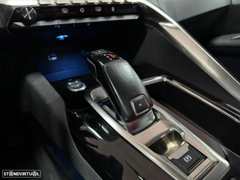 Peugeot 3008 PureTech 130 Stop & Start GPF EAT8 Allure - 33